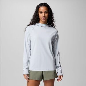 Columbia Women's Light Gray Long Sleeve Tee